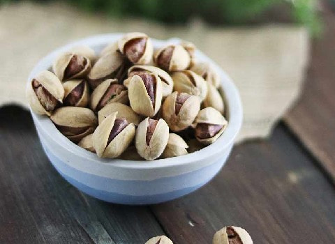 تصویر 3 از پسته احمد آقایی نمکی با کیفیت تضمینی